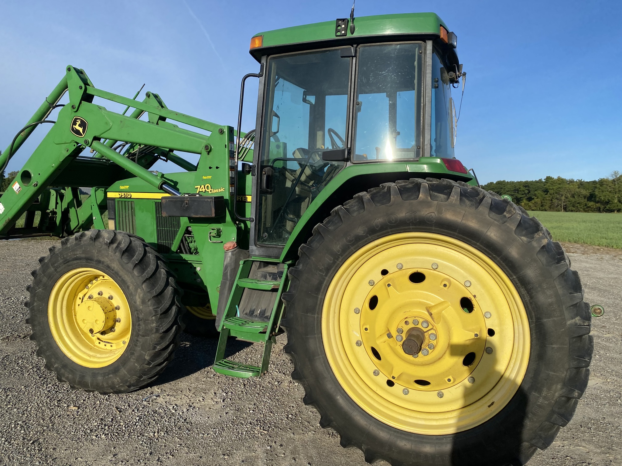 2001 John Deere 7510 Image 9