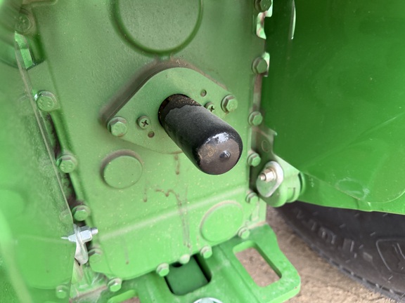 2025 John Deere 3046R - Photo19