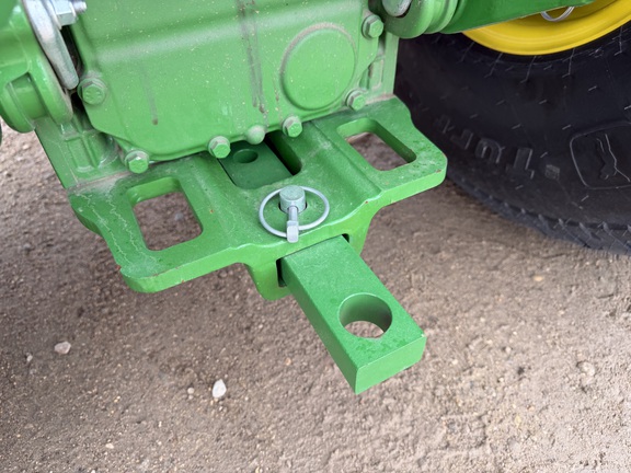 2025 John Deere 3046R - Photo20