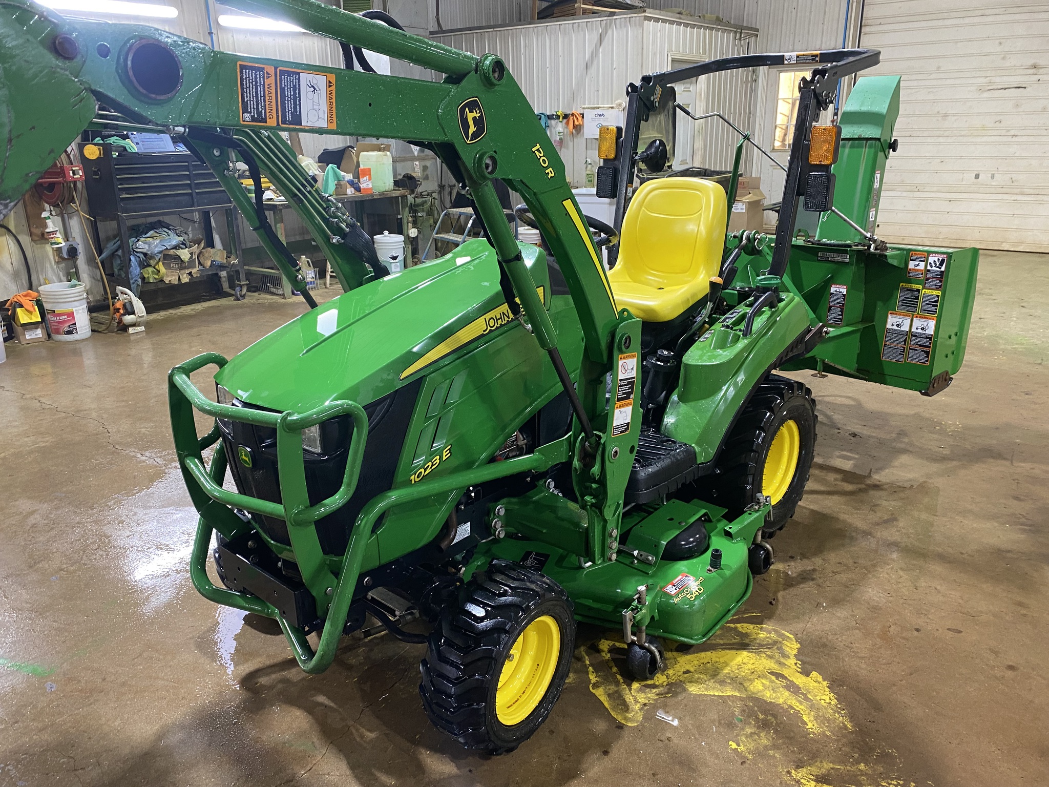 2020 John Deere 1023E Image 1