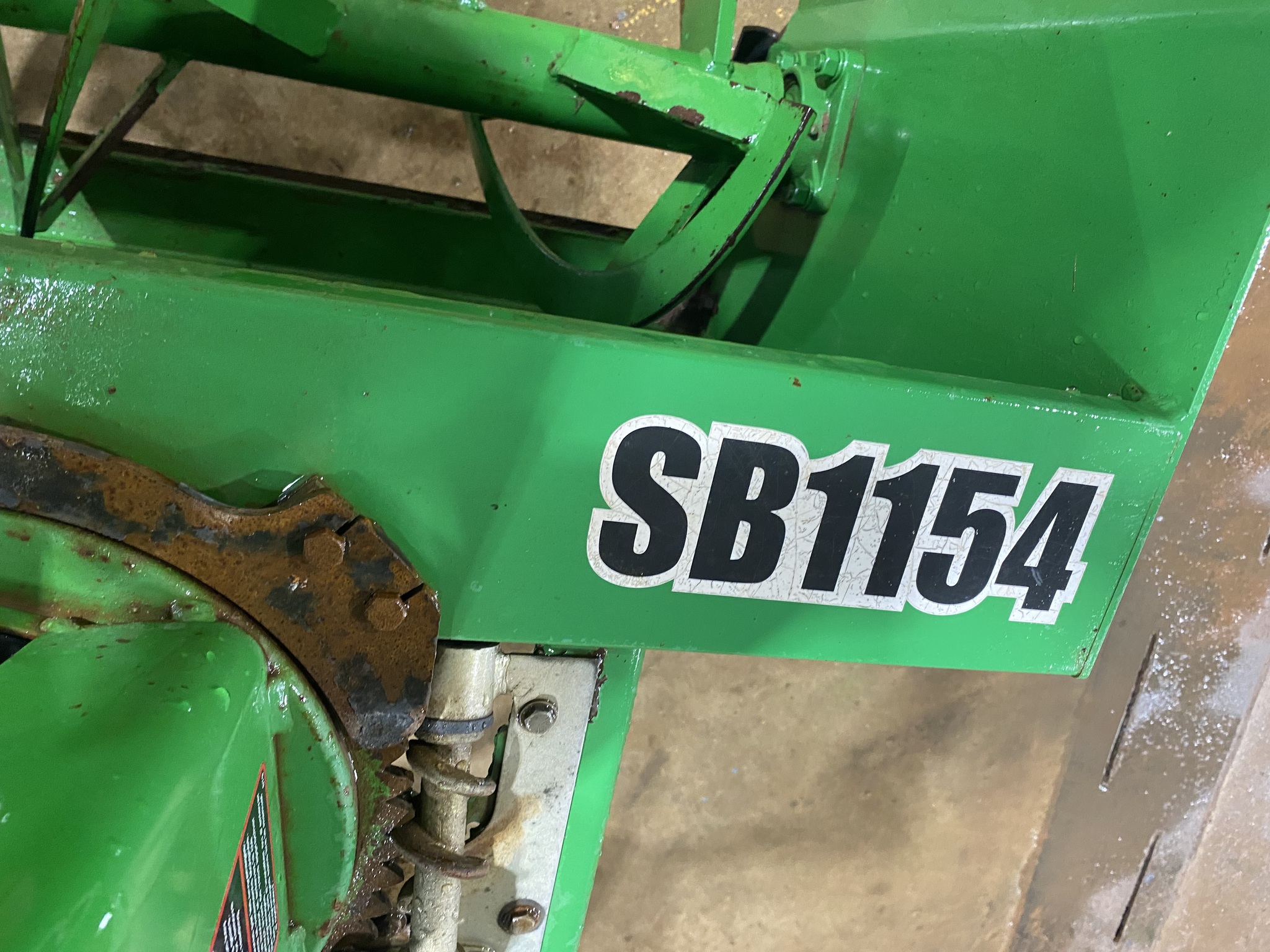 2020 John Deere 1023E Image 8