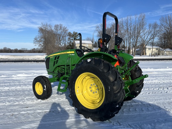 2025 John Deere 5050E - Photo8