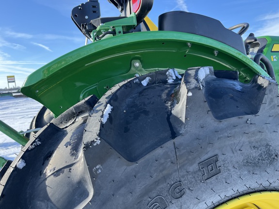 2025 John Deere 5050E - Photo18