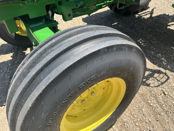 2025 John Deere 5050E - Photo12