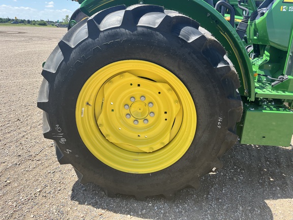 2025 John Deere 5050E - Photo16