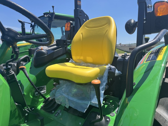 2025 John Deere 5050E - Photo30
