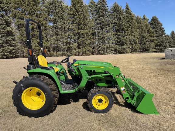 2025 John Deere 3038E - Photo2