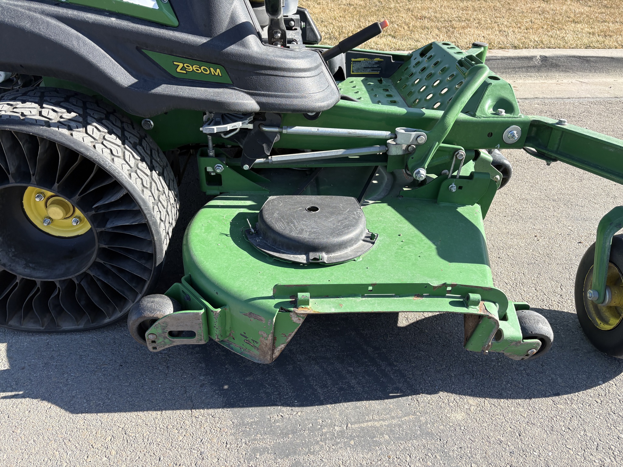 2018 John Deere Z960M Image 11