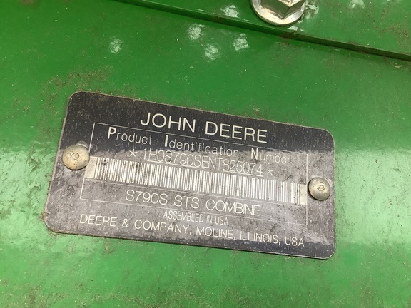 Photo of 2023 John Deere S790