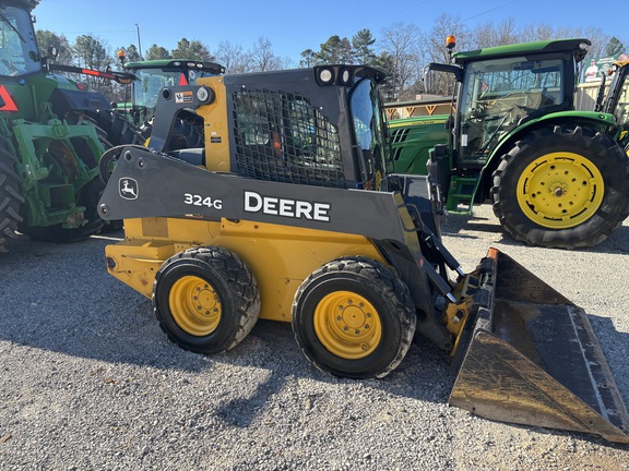 2018 John Deere 324G