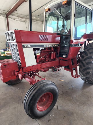 Photo of 1980 International Harvester 1086