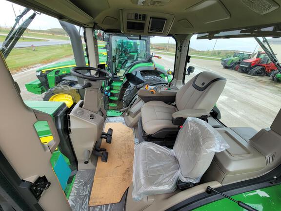 2025 John Deere 8R 340 - Photo20