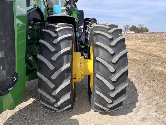 2025 John Deere 8R 340 - Photo11