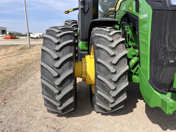 2025 John Deere 8R 340 - Photo14