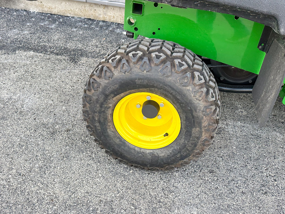 2024 John-Deere TX 4X2