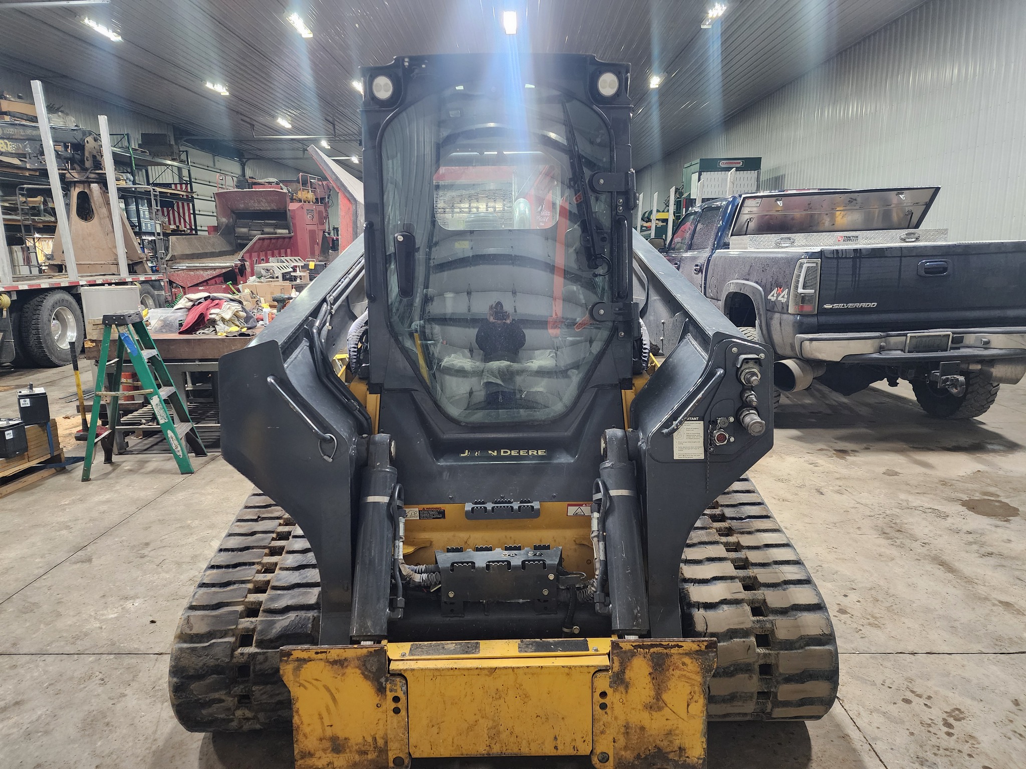 2021 John Deere 333G Image 1