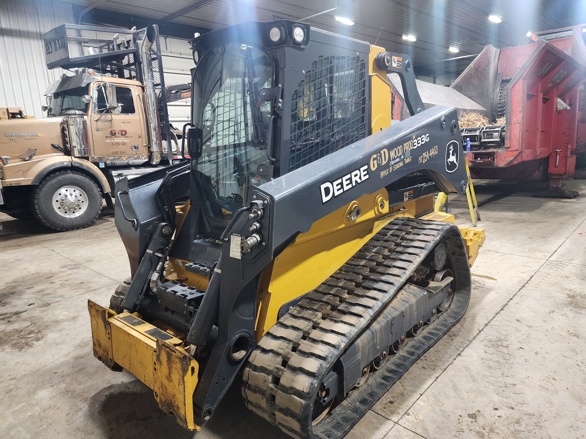 2021 John Deere 333G Image 2