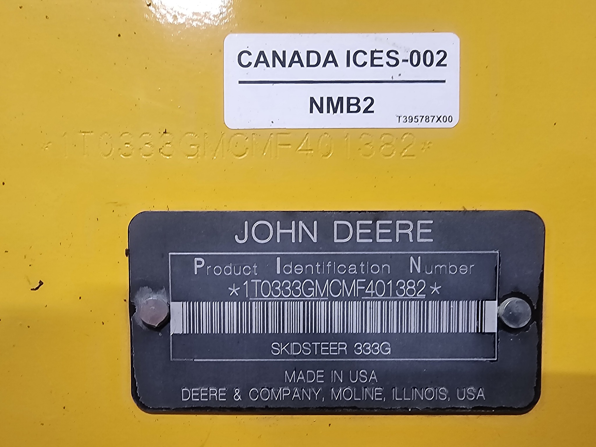 2021 John Deere 333G Image 16