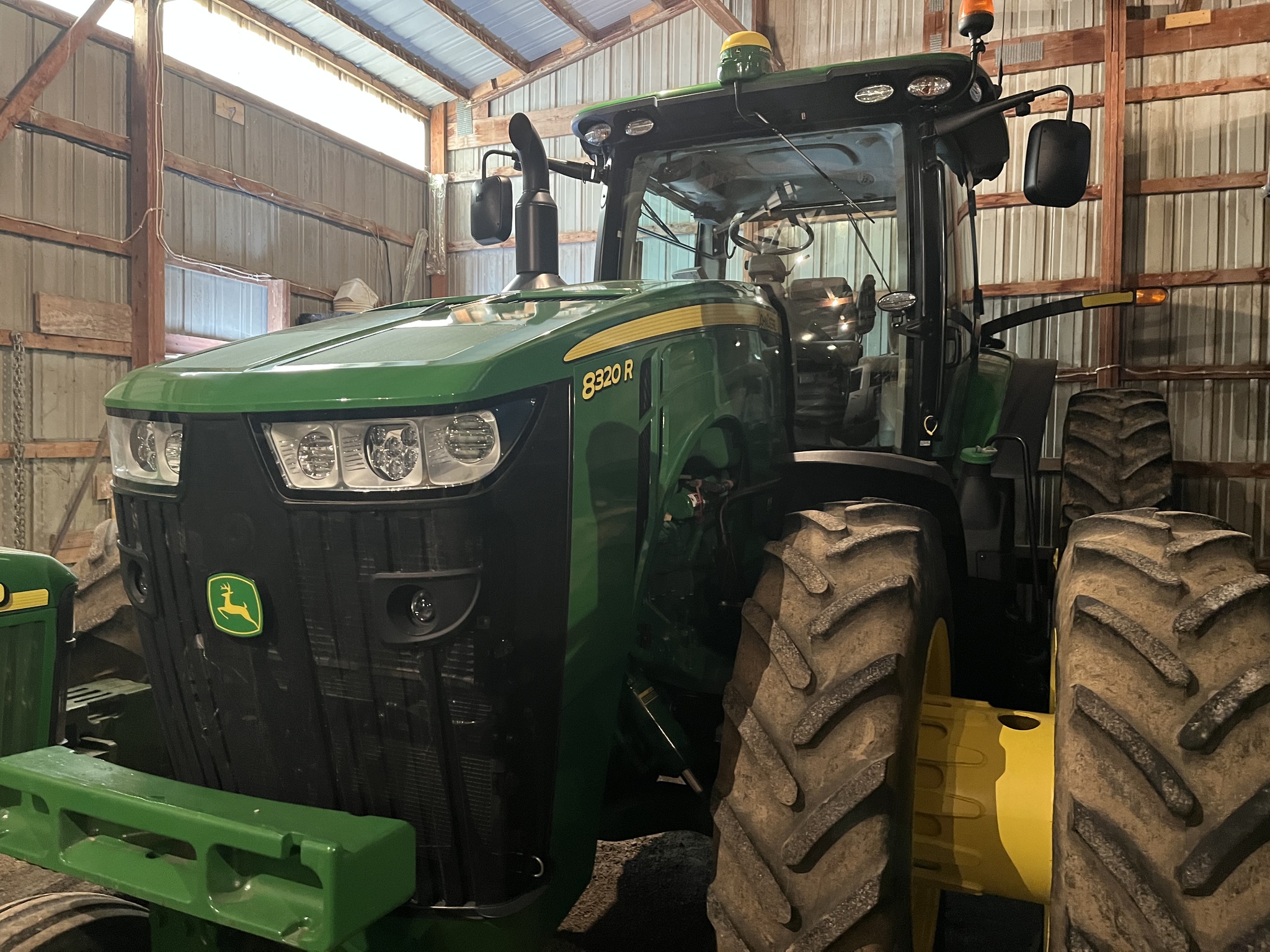 2014 John Deere 8320R Image 6