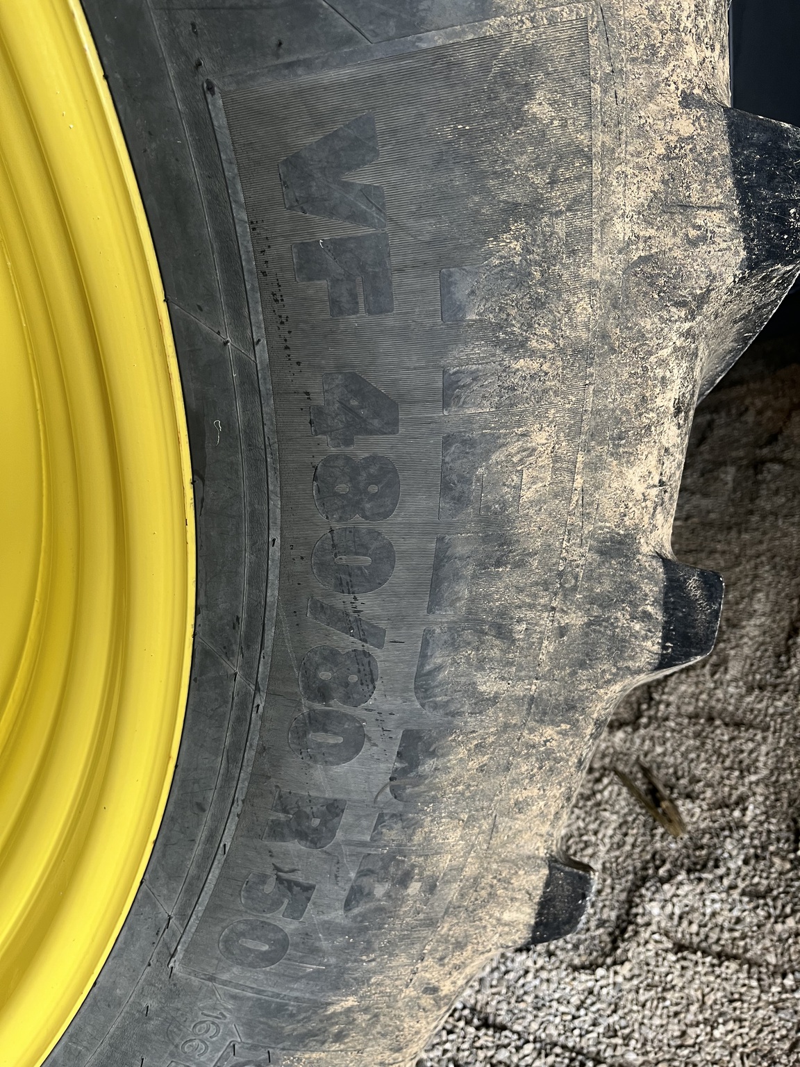 2014 John Deere 8320R Image 12