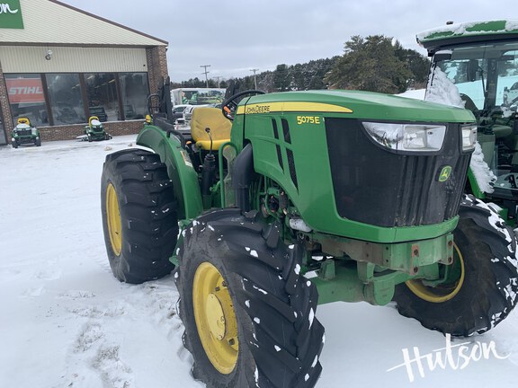 Photo of 2015 John Deere 5075E