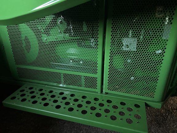 Used 2015 John Deere S670 Combines at Koenig Equipment in Greenville, OH - Photo5