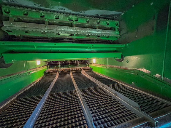 Used 2015 John Deere S670 Combines at Koenig Equipment in Anna, OH - Photo24