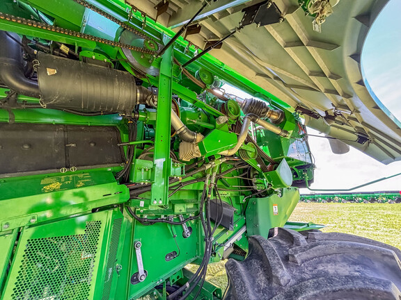 Used 2015 John Deere S670 Combines at Koenig Equipment in Anna, OH - Photo27