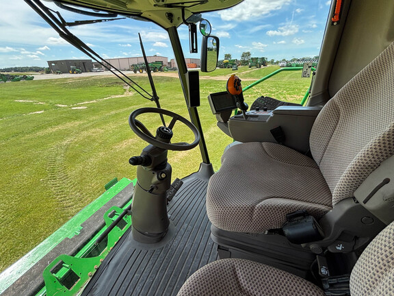 Used 2015 John Deere S670 Combines at Koenig Equipment in Anna, OH - Photo38