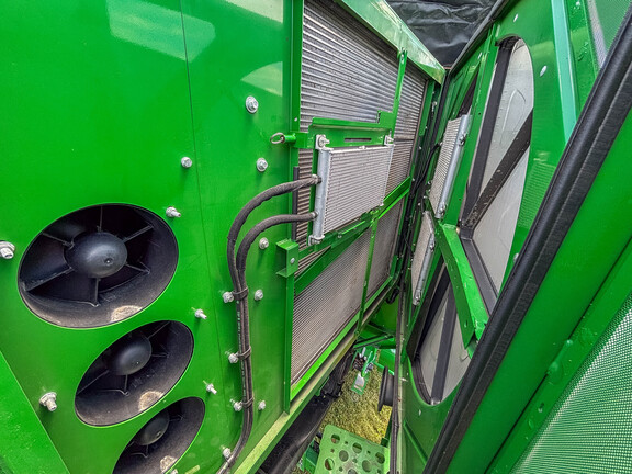 Used 2015 John Deere S670 Combines at Koenig Equipment in Anna, OH - Photo37