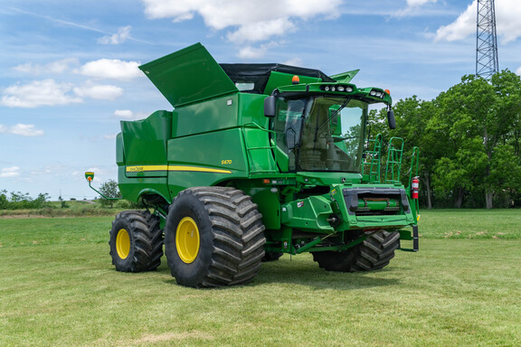Used 2015 John Deere S670 Combines at Koenig Equipment in Anna, OH - Photo6