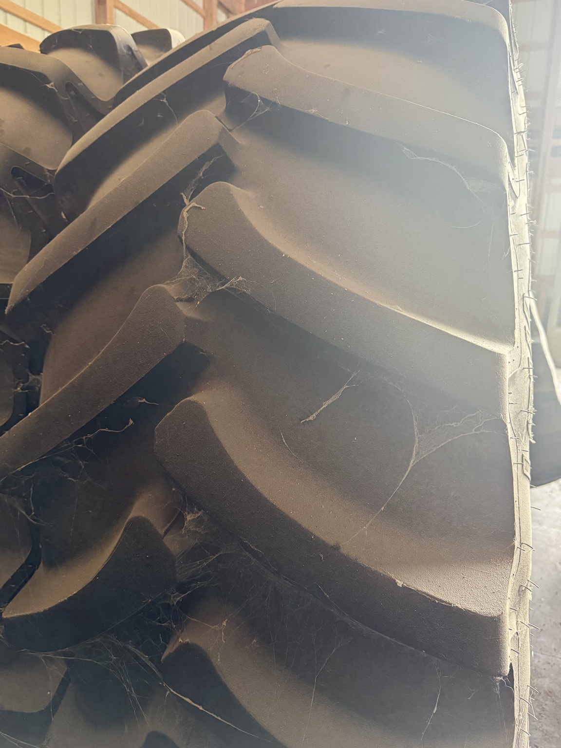 2025 Goodyear LSW 710/65R46 Image 2