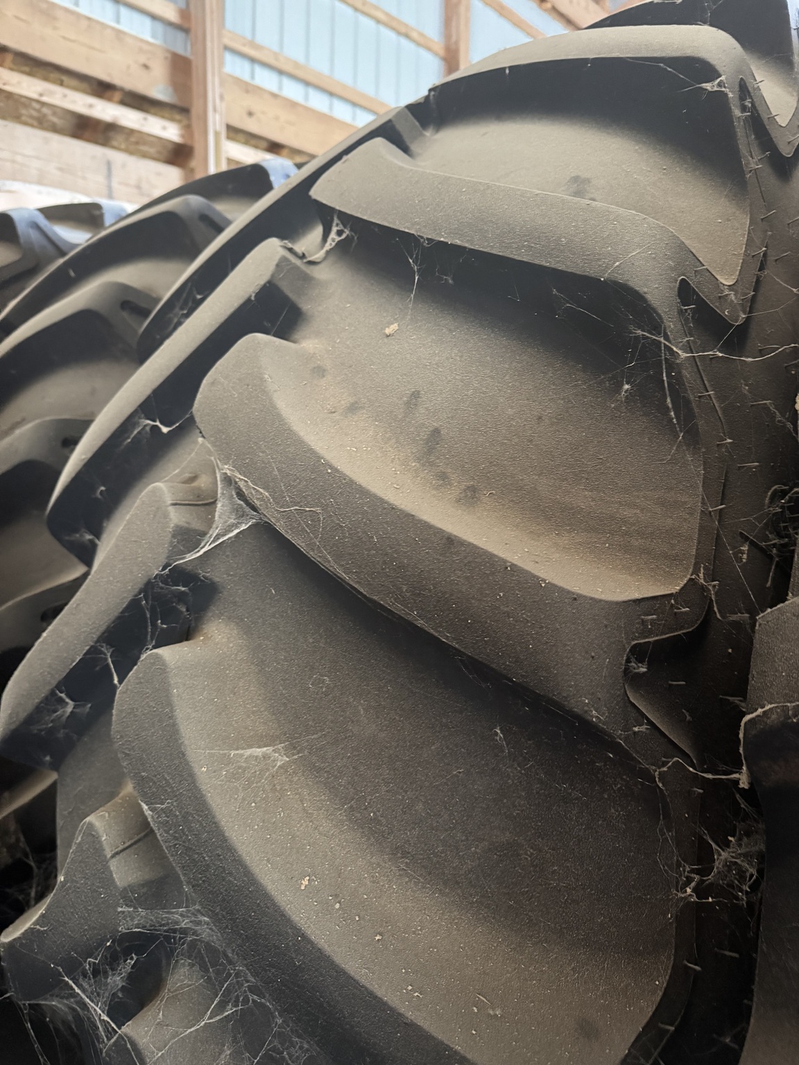 2025 Goodyear LSW 710/65R46 Image 3