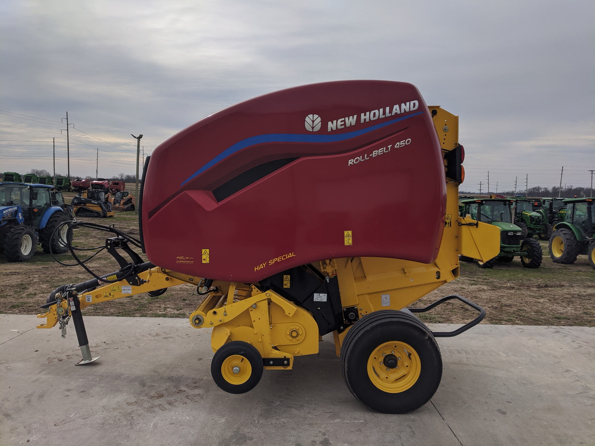  2024 New Holland Rollbelt 450 at Heritage Tractor in Rogersville, MO