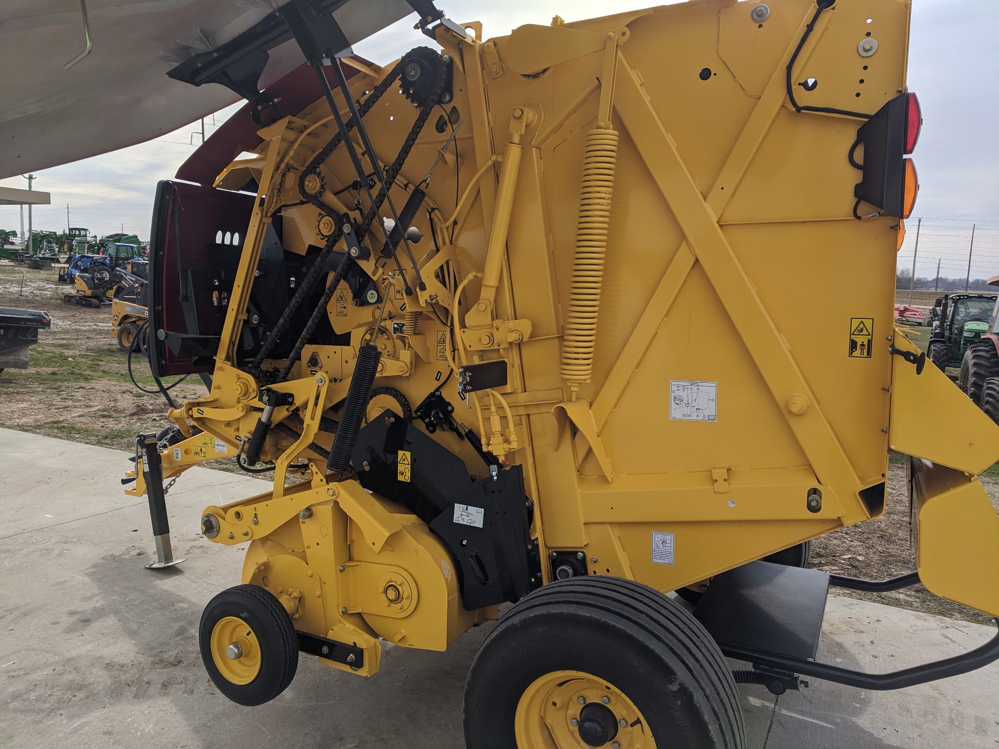  2024 New Holland Rollbelt 450 at Heritage Tractor in Rogersville, MO