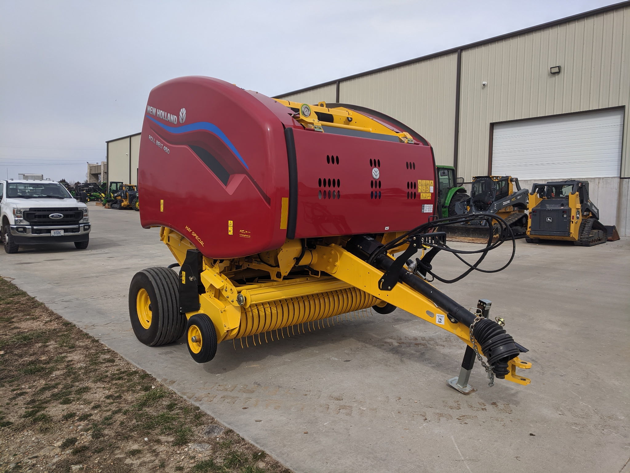  2024 New Holland Rollbelt 450 at Heritage Tractor in Rogersville, MO