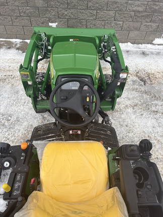Used 2024 John Deere 2025R Compact Utility Tractors at Horizon Ag & Turf in Edmonton South, AB - Photo2