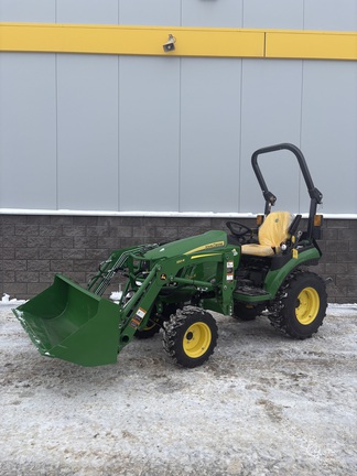  John Deere 2025R