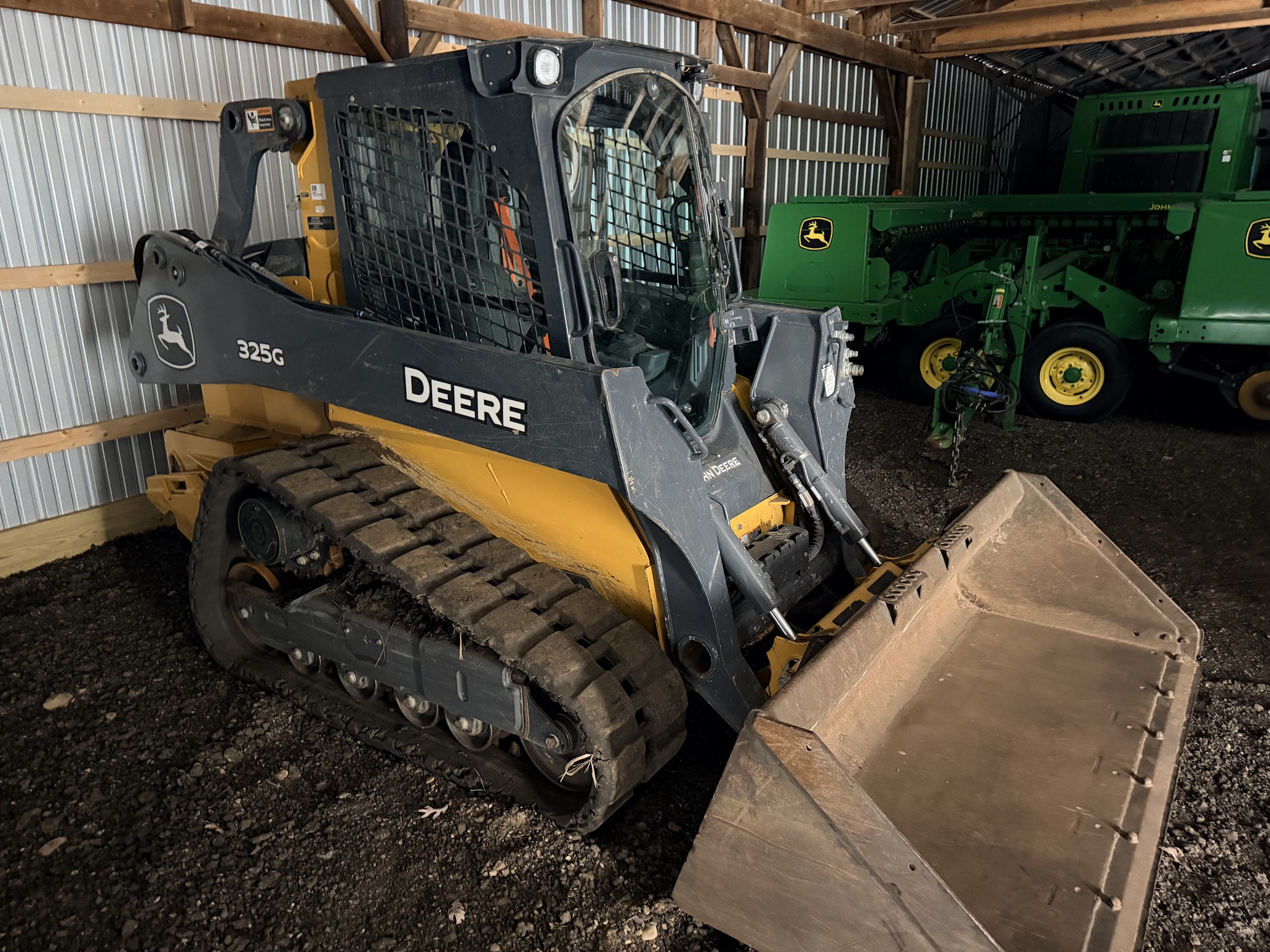 2023 John Deere 325G