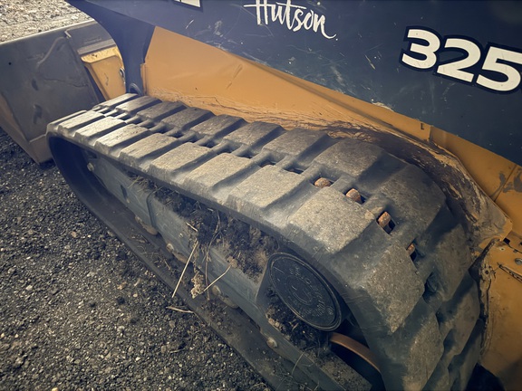 Photo of 2023 John Deere 325G
