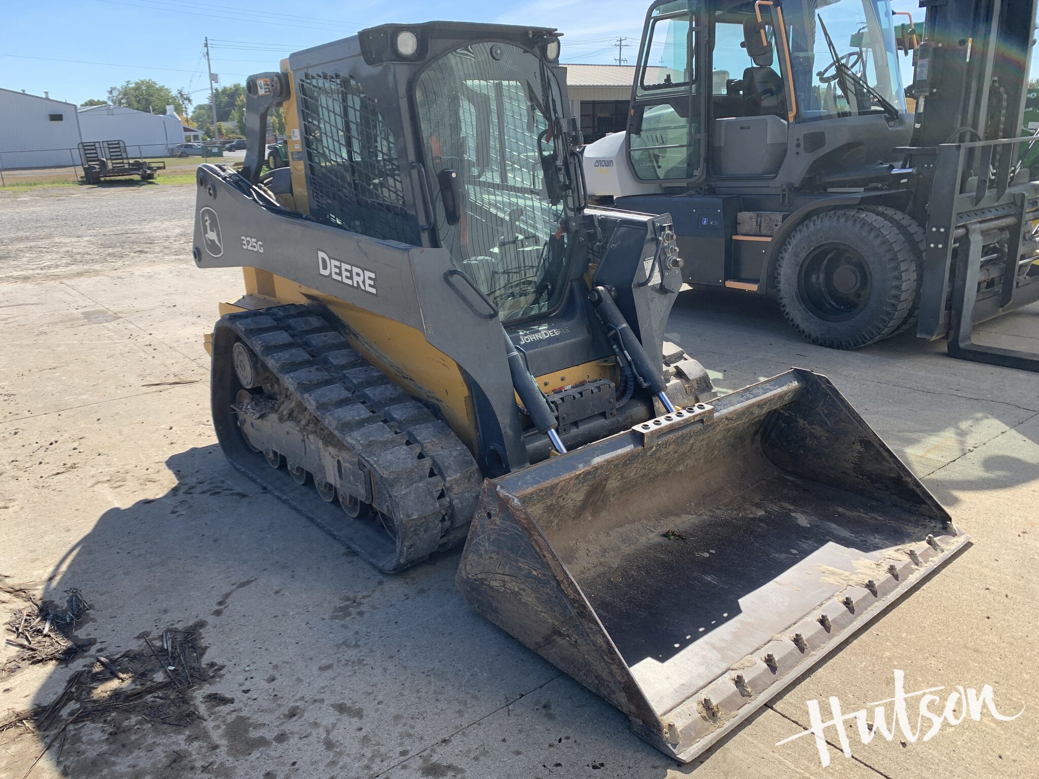 2023 John Deere 325G