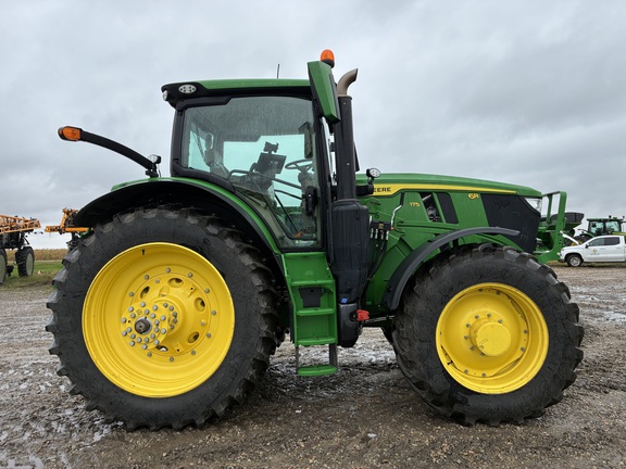 2025 John Deere 6R 175 - Photo4