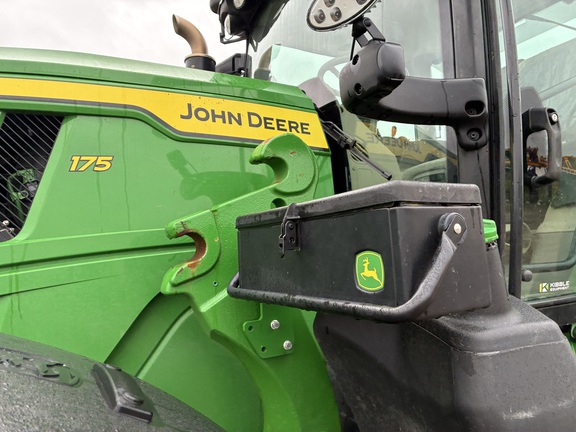 2025 John Deere 6R 175 - Photo32