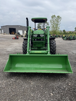 2023 John-Deere 6120M