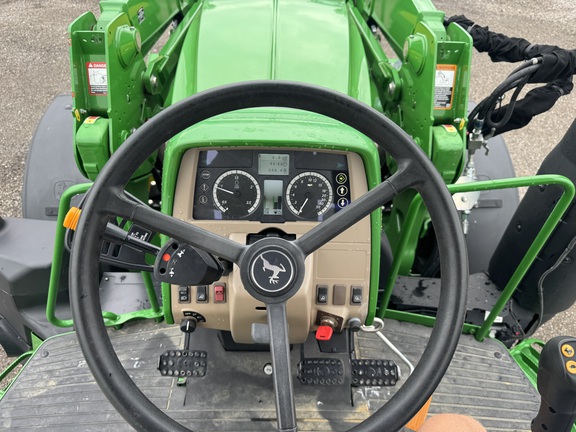 2023 John-Deere 6120M