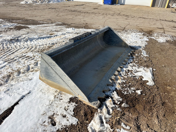 2024 John-Deere 333 P