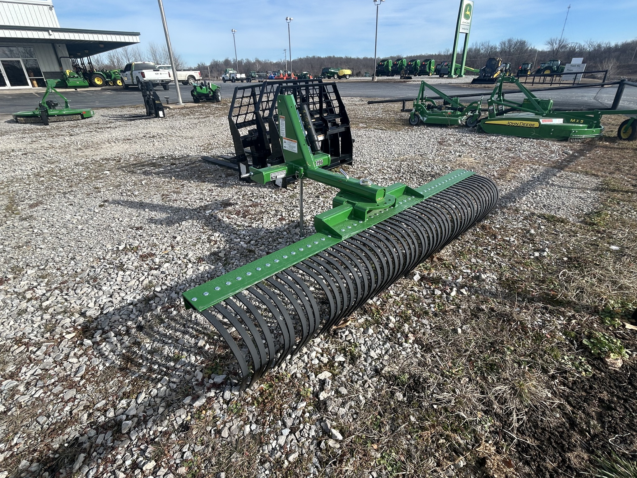  2025 Frontier LR2196 at Heritage Tractor in Anderson, MO