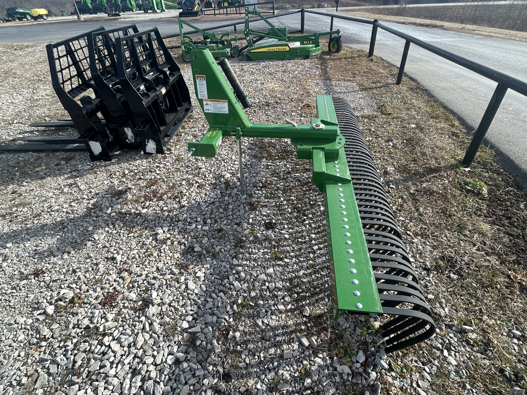  2025 Frontier LR2196 at Heritage Tractor in Anderson, MO