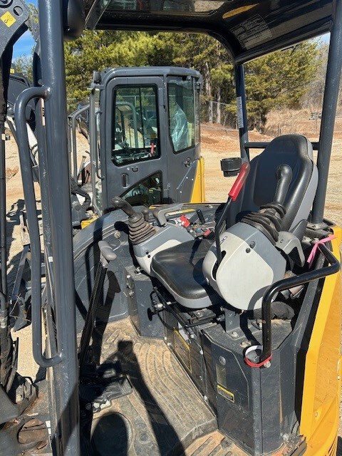 2023 John Deere 26 P Image 4