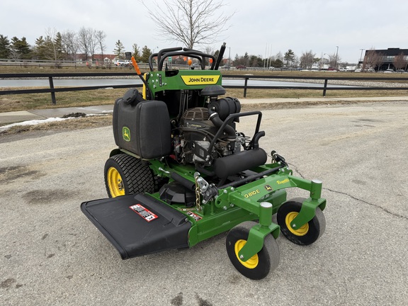 2025 John-Deere Q810E